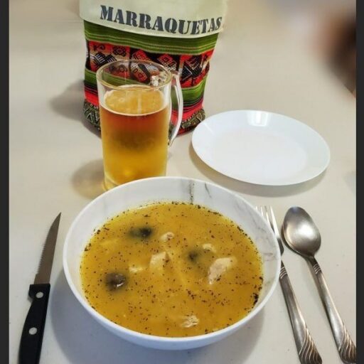 Un Plato típico de Bolivia bajo en carbohidratos Sandor.